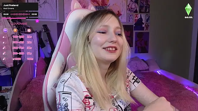 Evie Ro online show from December 9, 2024, 8:01 pm