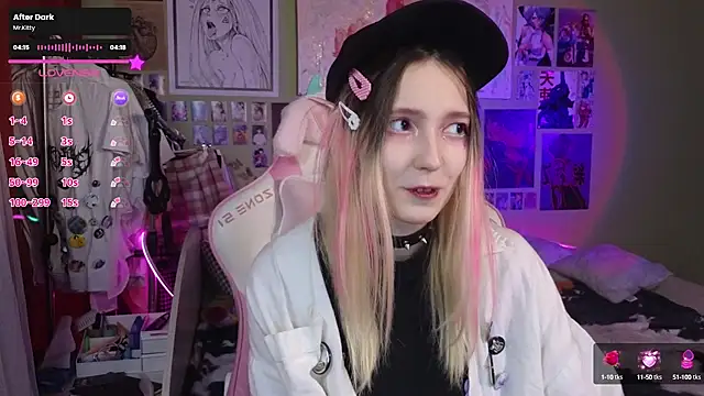 Evie Ro online show from February 18, 2025, 10:14 pm