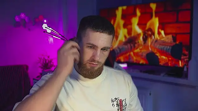 Sweeet  boy online show from February 11, 2026, 9:09 pm