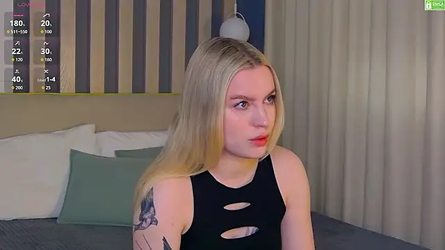 AmaliaBell online show from April 12, 2026, 1:05 pm