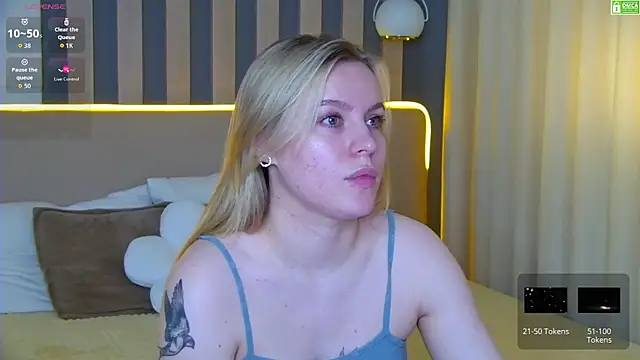AmaliaBell online show from June 21, 2026, 1:13 pm