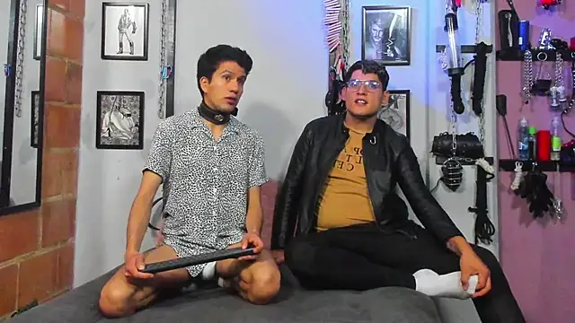 Snapshot of dom2travelersss chatting on March 14, 2025, 2:08 pm dom2travelersss online show from March 14, 2025, 2:08 pm