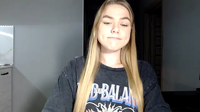 Snapshot of Sunbeam_ chatting on November 17, 2025, 9:09 pm Sunbeam online show from November 17, 2025, 9:09 pm