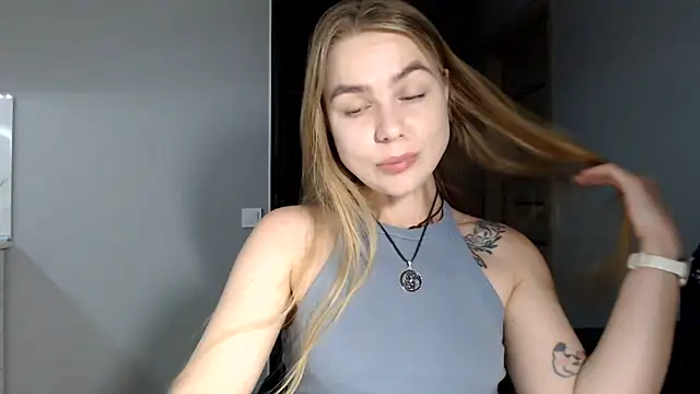 Snapshot of Sunbeam_ chatting on May 19, 2026, 8:26 pm Sunbeam online show from May 19, 2026, 8:26 pm