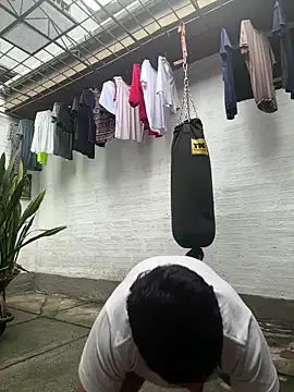 Snapshot of oliver_price1 chatting on March 30, 2026, 3:02 pm oliver price1 online show from March 30, 2026, 3:02 pm