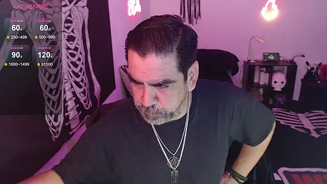 Snapshot of soyelcarlitos_ chatting on June 6, 2026, 6:29 am soyelcarlitos online show from June 6, 2026, 6:29 am