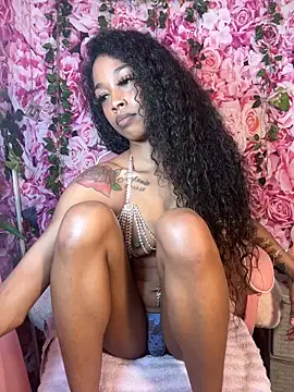 Snapshot of mismialove chatting on October 26, 2025, 5:24 am mismialove online show from October 26, 2025, 5:24 am