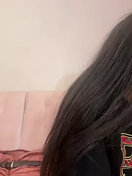 Snapshot of mismialove chatting on January 15, 2026, 9:07 pm mismialove online show from January 15, 2026, 9:07 pm