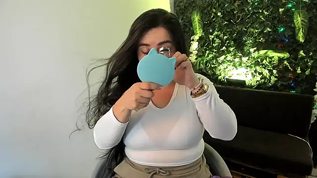 ainohacarter 89 online show from January 12, 2025, 7:42 pm