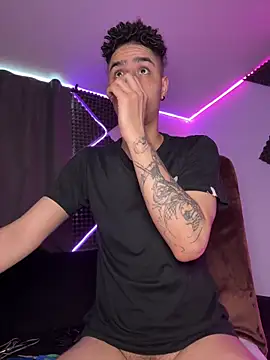 bigryann23 online show from January 18, 2026, 10:13 pm